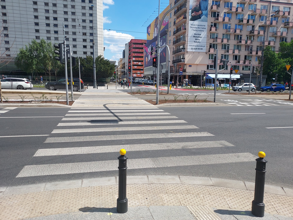 Nowe przejścia dla pieszych w centrum Warszawy już otwarte