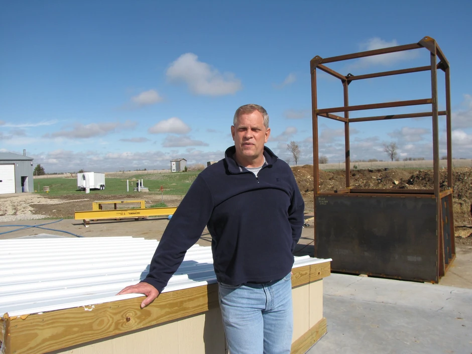 Tvorac skloništa za superbogataše: Lari Hol