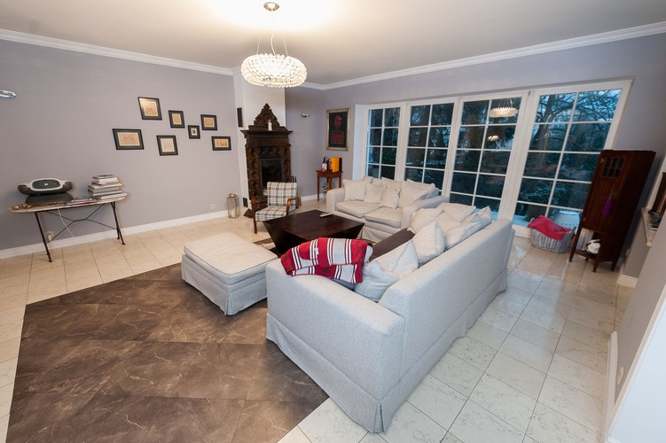 Wnętrze do poprawki: domy gwiazd / dom Odety Moro