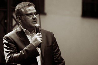 Andrus: Wolę dziabnąć się w język niż ociekać jadem [WYWIAD]