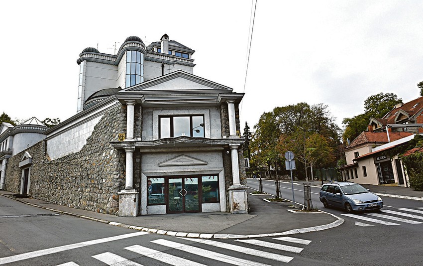 Cecina vila u srcu Dedinja od 2,5 miliona evra