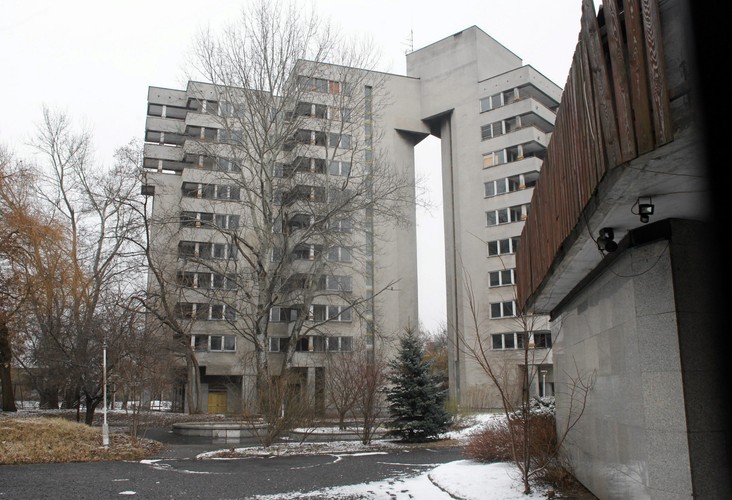 BUDYNKI, ZA KTÓRE ROSJA NIE PŁACI CZYNSZU: Warszawa, ul. Sobieskiego 100