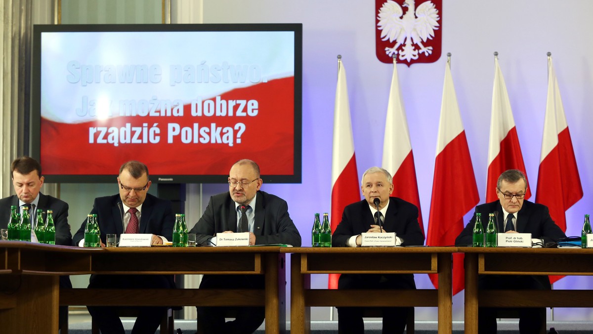 Zła jakość prawa, brak strategicznej wizji rozwoju, niesprawna administracja, za duże wpływy służb specjalnych - to zdaniem części naukowców mankamenty polskiego państwa. Mówili oni o tym podczas debaty PiS na temat sprawnego rządzenia.