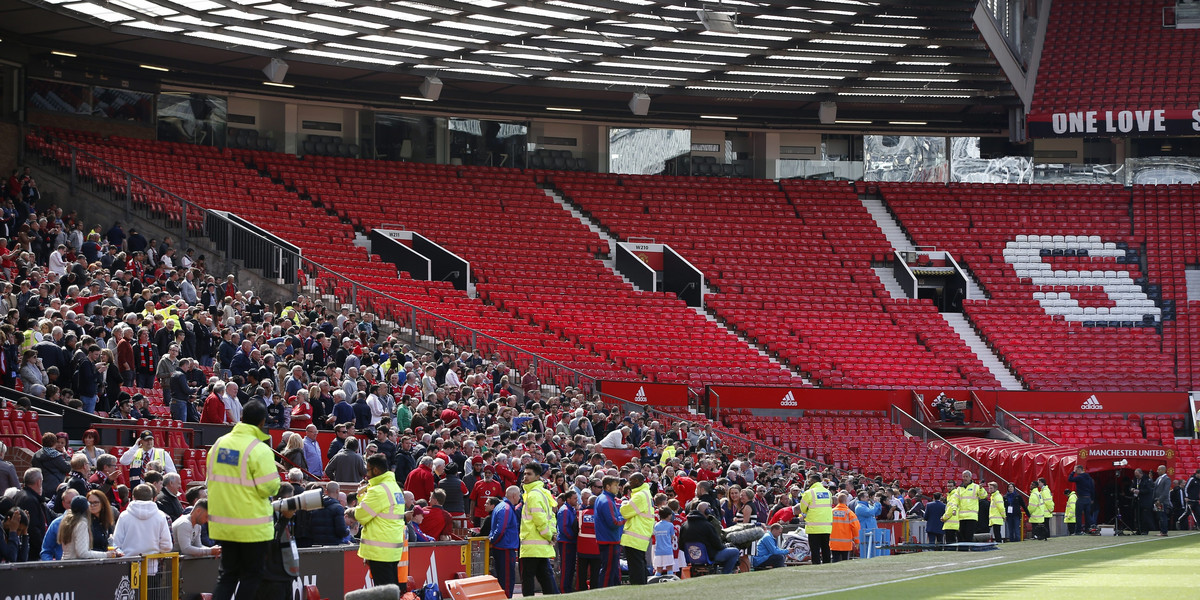 Old Trafford ewakuowane przez... szkoleniową atrapę bomby!