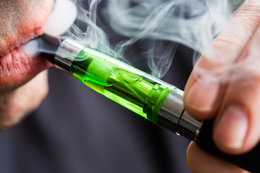 E-papierosy i podgrzewacze tytoniu na cenzurowanym. Palący problem polskiej gospodarki