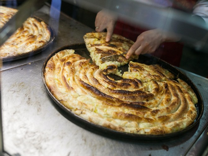 Balkan gori od besa zbog cene bureka u Dubrovniku, parče košta kao da je zlatno