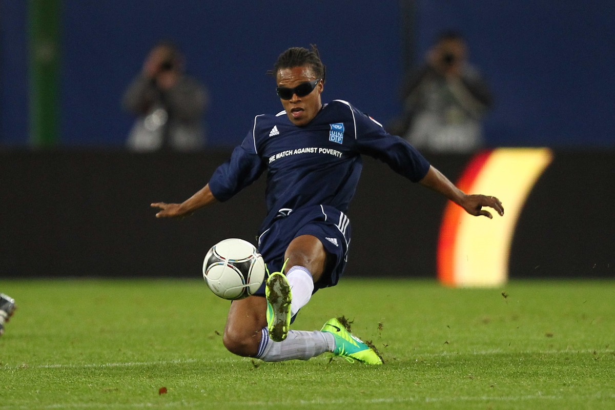 Słynny piłkarz wylądował w... czwartej lidze. Edgar Davids w Barnet