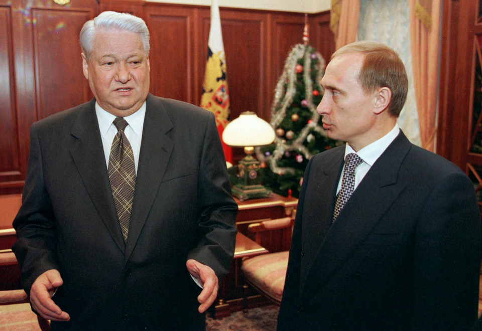 Borys Jelcyn i Władimir Putin 31 grudnia 1999 r.