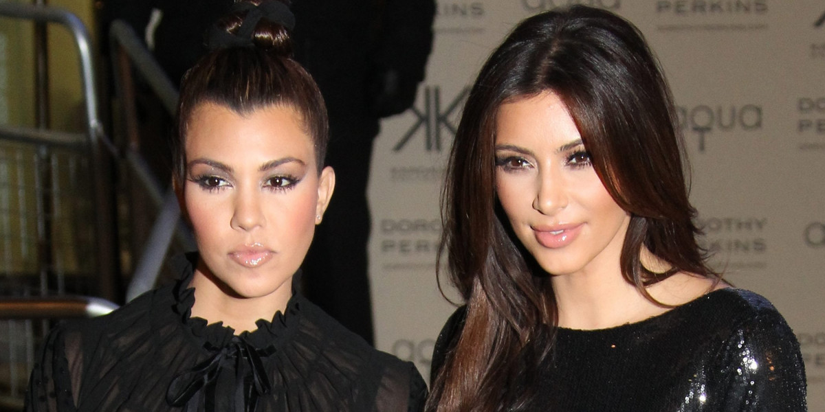 Kim, right i Kourtney Kardashian