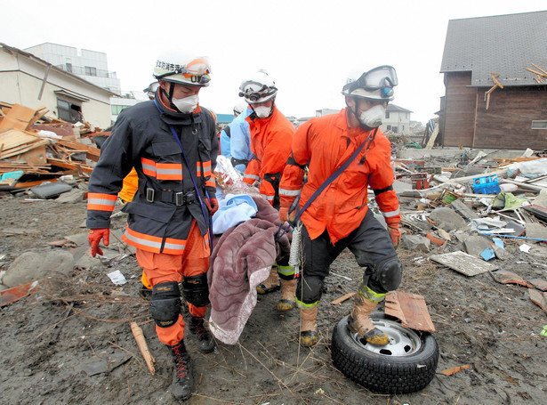 Unijna pomoc humanitarna dla Japonii: eksperci, koce i pojemniki na wodę