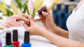 Branża beauty tonie w długach. Sylwester i karnawał mogą być dla niej szansą