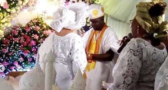 More photos from the rumoured wedding ceremony [GistloversBlog]