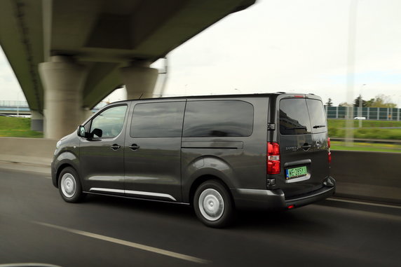 Opel Zafira e-Life – zasięg na autostradzie 250 km