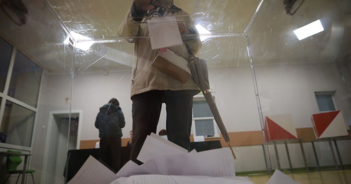 Wybory prezydenckie 2025: Jak głosowały miasta, a jak wieś? Wyniki exit poll