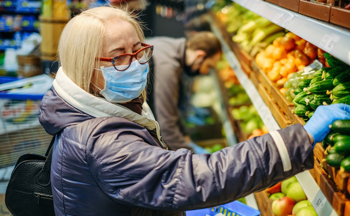 Świadczy o tym całkowita wartość sprzedaży, która w ich przypadku zwiększyła się o 9,1 proc., podczas gdy w supermarketach spadła o 6,6 proc.