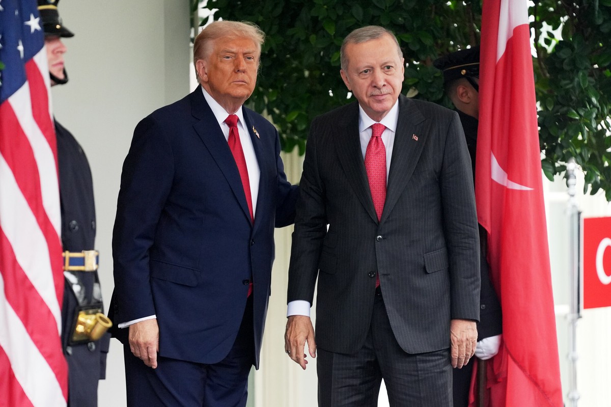 Trump przywitał Erdogana w Białym Domu. Apel do Turcji i krytyka Putina