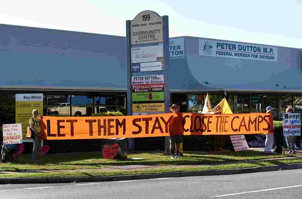 Protesty przeciw polityce imigracyjnej Australii EPA/DAN PELED AUSTRALIA AND NEW ZEALAND OUT Dostawca: PAP/EPA.