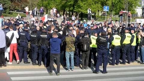 Na zdjęciu: protest przedsiębiorców w Warszawie 8 maja. Kolejny ma odbyć się w sobotę 16 maja, wtedy też do stolicy chcą przyjechać górnicy