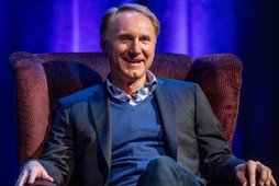 Dan Brown