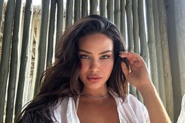 Za ovu LEPOTICU kažu da je najlepša Albanka SVIH VREMENA: Kune se da je potpuno prirodna, a OVIM POTEZOM često provocira Srbe