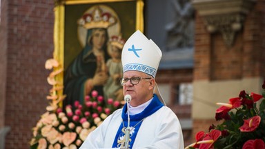 Biskup Czaja odwołuje dyspensę od obowiązku udziału w mszy