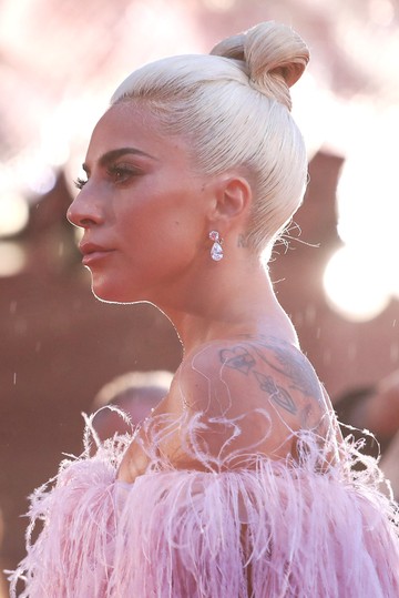 A Csillag születik premierjére egy különleges konttyal érkezett Lady Gaga