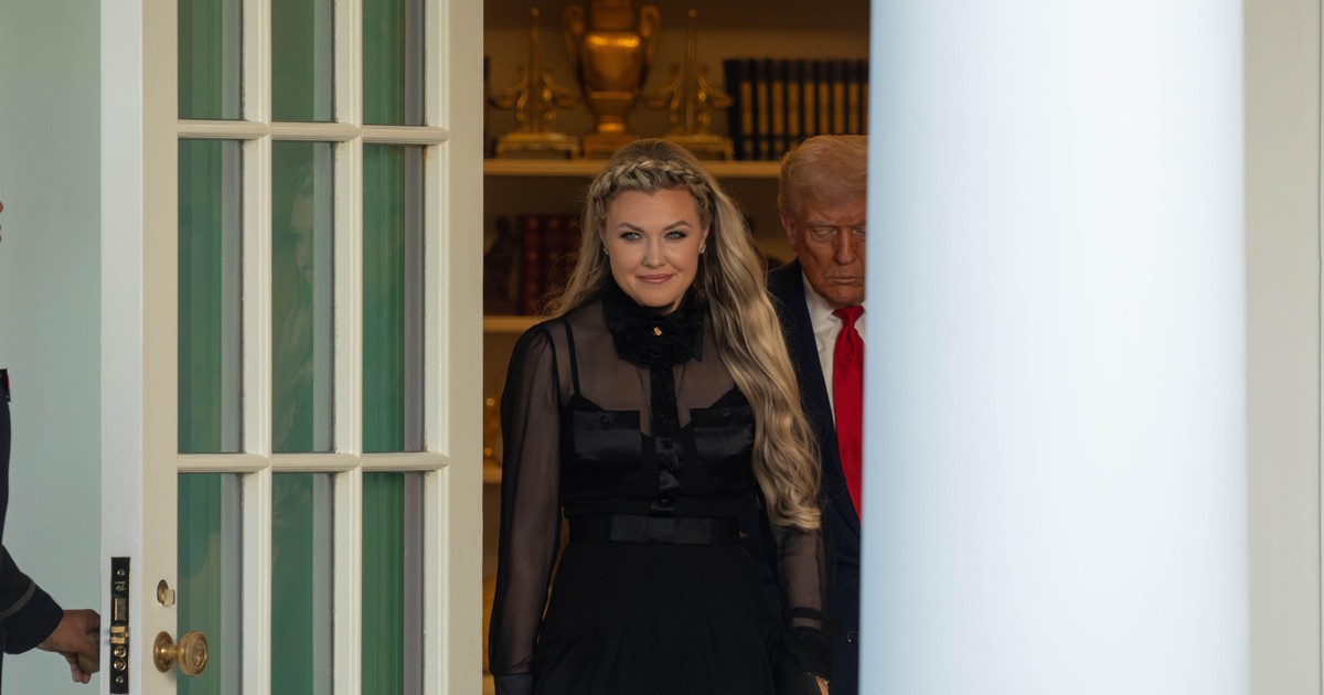 "Jest podobna do Chrystusa". Koronkowa wdowa chce zawładnąć amerykańską prawicą