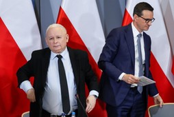 Prezes PiS Jarosław Kaczyński i Mateusz Morawiecki