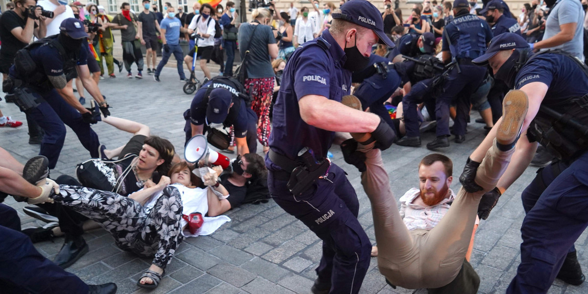 Demonstracja środowiska LGBT w Warszawie