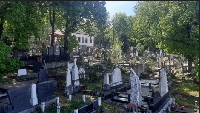 U mnogim delovima Srbije na Veliku subotu se izlazi na groblje
