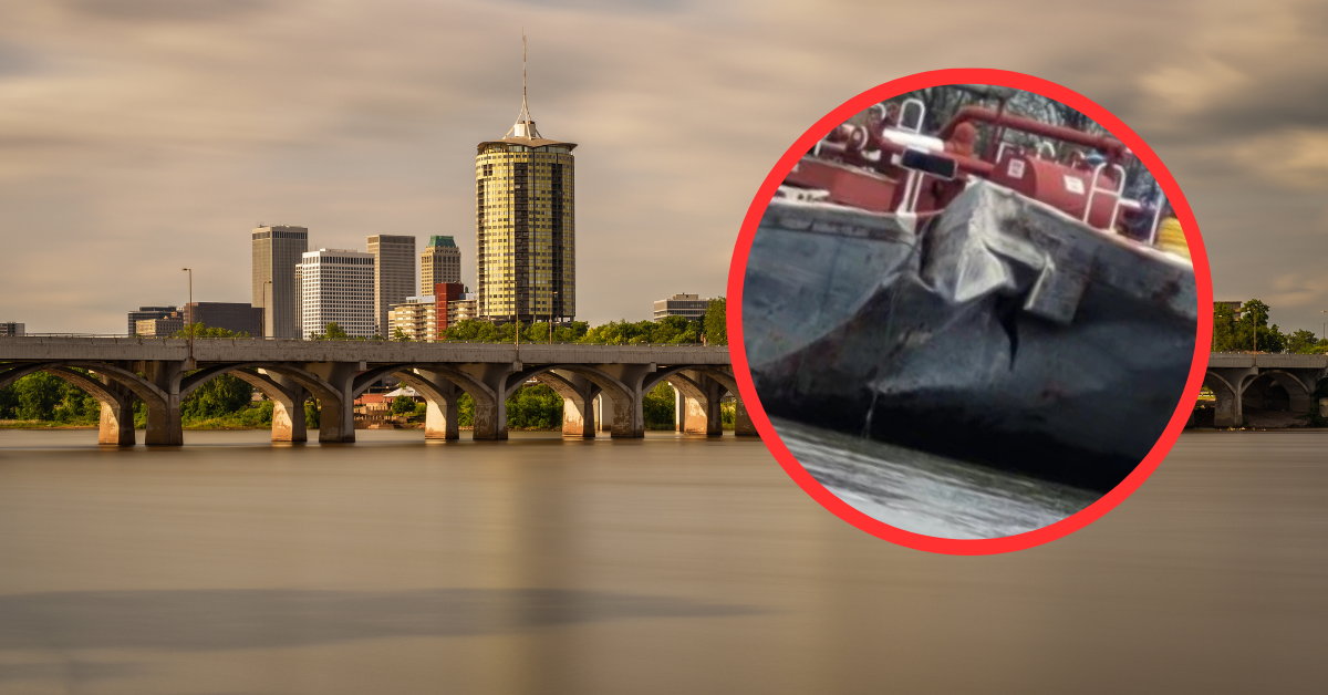 Nouvel accident sur une rivière aux USA.  Une barge a heurté un pont en Oklahoma