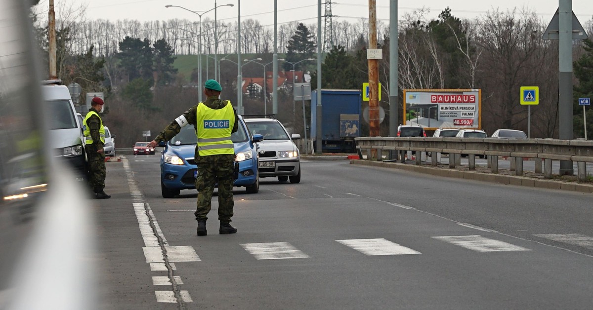 Czeskie mandaty blokują flotę. Rzecznik praw obywatelskich wzywa UOKiK do przyjrzenia się leasingodawcom