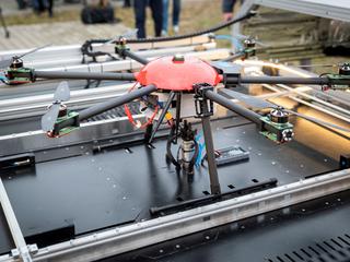 Dron wykorzystywany przez PKN Orlen do monitoringu bezpieczeństwa Zakładu Produkcyjnego w Płocku