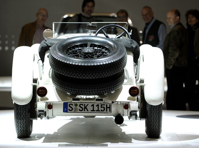 W Essen zakończyła się wystawa Techno Classica. Impreza jest uznawana za największe niemieckie targi pojazdów historycznych i zabytkowych. W naszej galerii mamy kilka perełek dawnej motoryzacji - auta warte są bardzo poważne pieniądze...