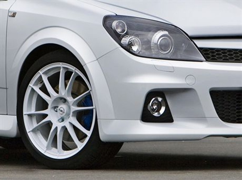 Astra OPC na cześć ikony torów