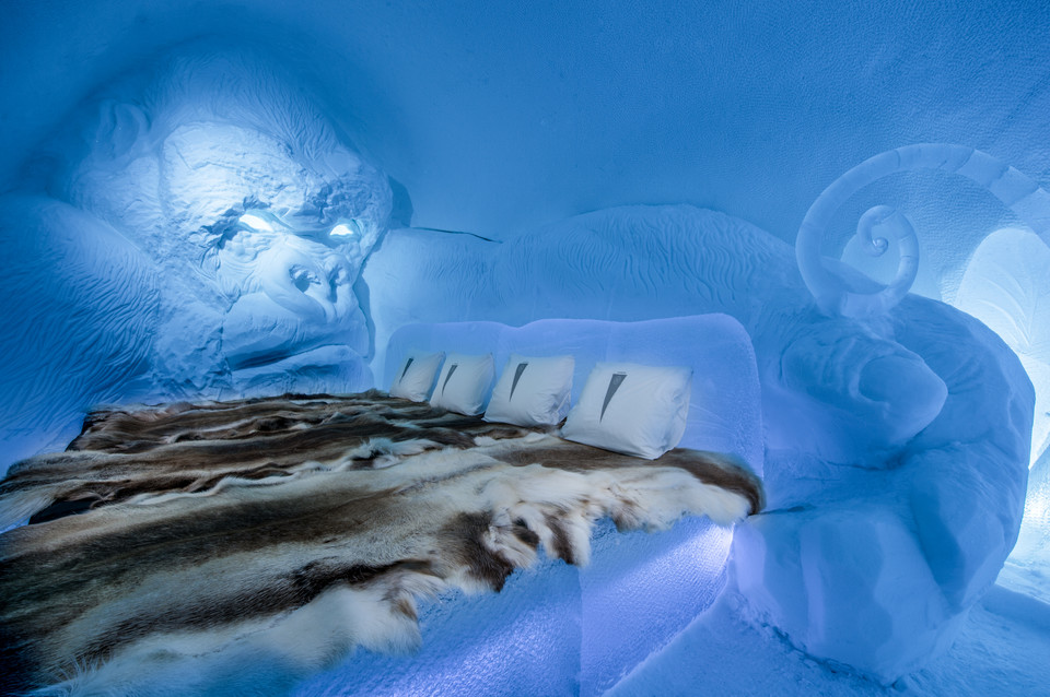 Lodowy hotel ICEHOTEL w Jukkasjärvi koło Kiruny (Szwecja)