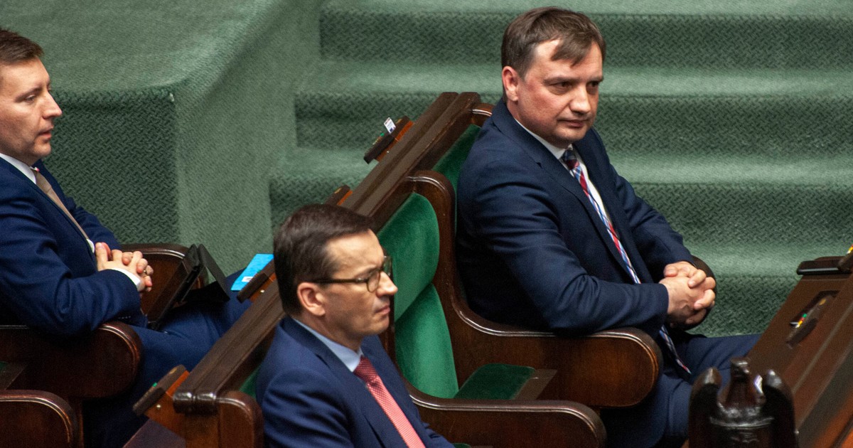 Jasna deklaracja Morawieckiego. "Nie będę się starał o żaden azyl"