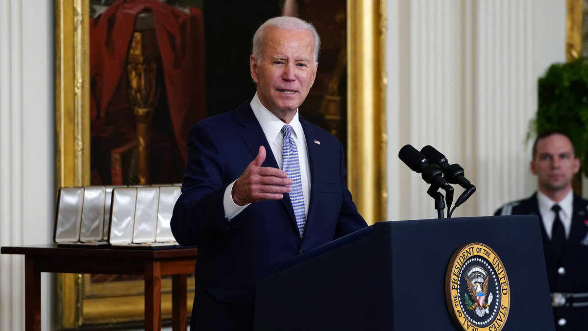 Joe Biden ogłasza w Kalifornii stan wyjątkowy. Chodzi o bombę niżową