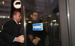 Parafianowicz: Kunderowska dyplomacja śmiechu i zapomnienia