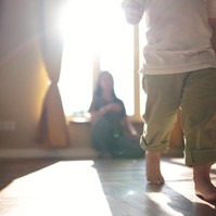 Segítséget kér a gyógyíthatatlan DMD betegséggel élő 4 éves kisfiú családja