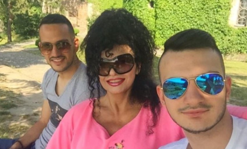 Lidija Vukićević sa sinovima