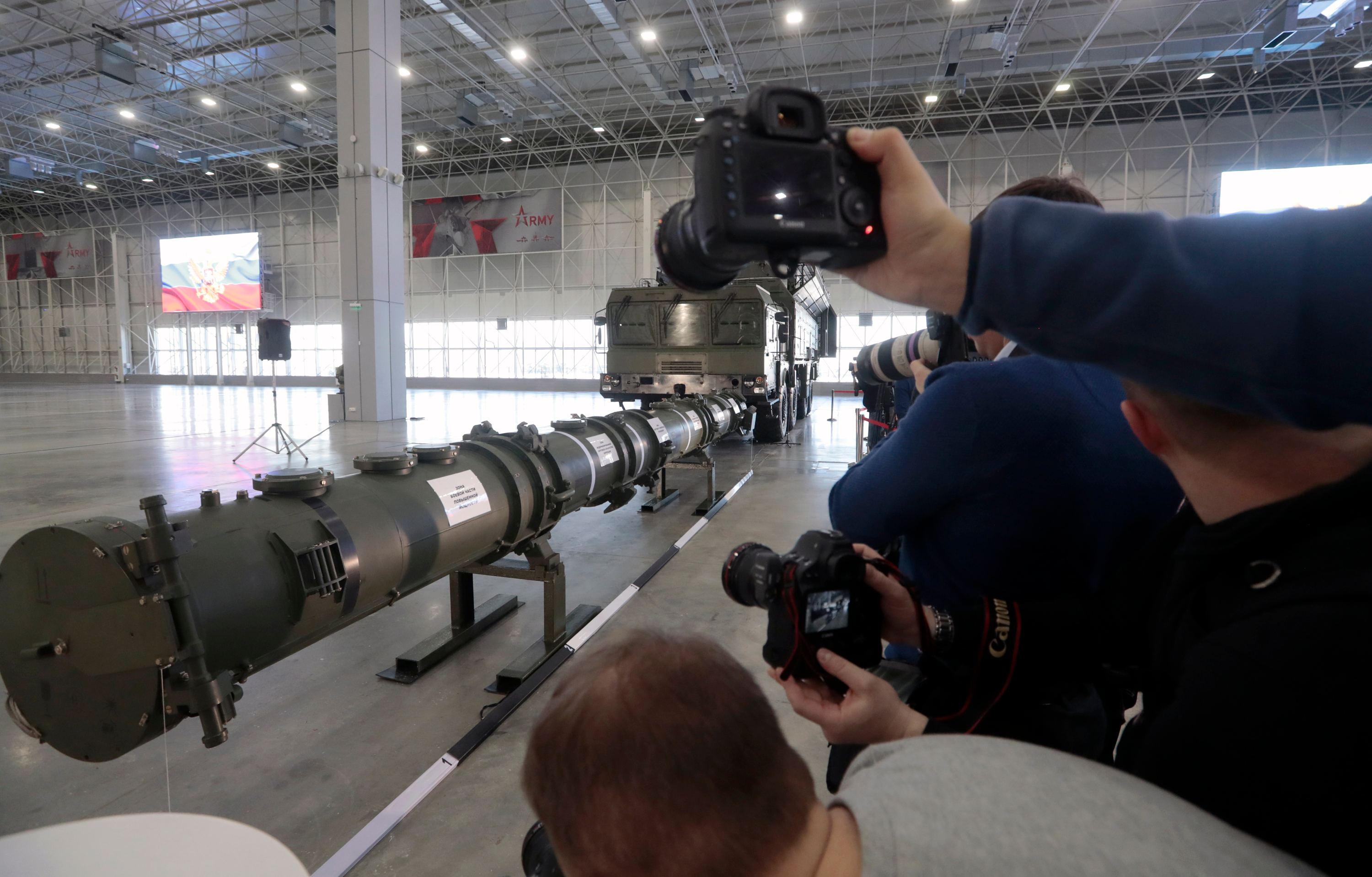 Rosja uderza w Ukrainę rakietami 9M729 - pocisk łamie traktat nuklearny