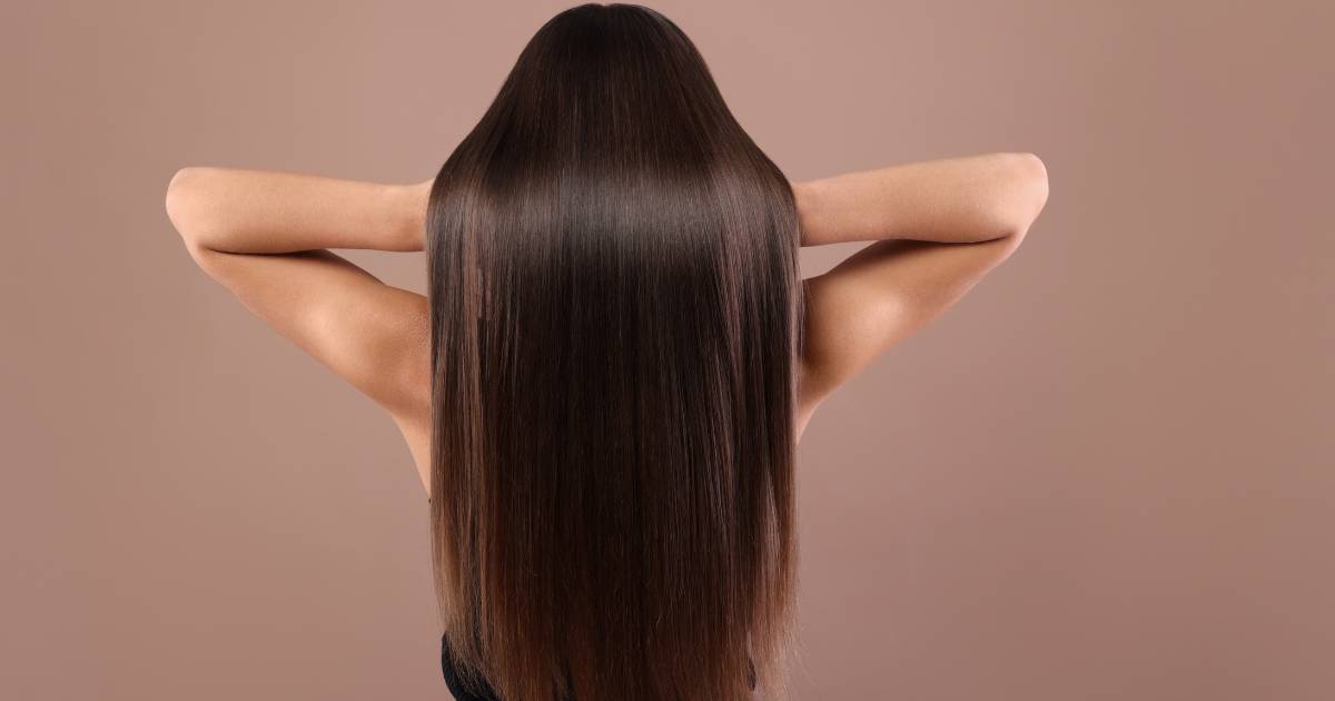 Ta odżywka z efektem botoksu uratuje choćby suche jak siano włosy! Nawilża i naprawia