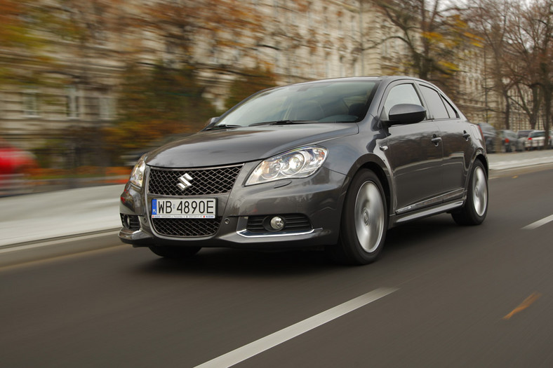 Suzuki Kizashi 2.4 VVT Sport Sedan z dużymi ambicjami