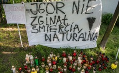 Protestowali po śmierci 25-letniego Igora. 'Policjantów obrzucono kamieniami, racami i petardami'