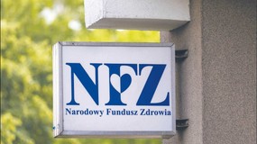 Długie kolejki po protezę kolana i biodra. Wszystko przez cięcia w NFZ