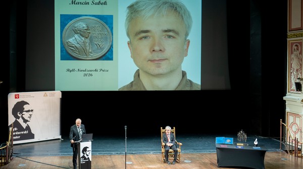 Nagroda została wręczona prof. Marcinowi Sabokowi podczas Ryll-Nardzewski Day w Operze Wrocławskiej, będącego częścią odbywającego się od 7 do 11 września we Wrocławiu Chilean-Polish Mathematical Meeting – międzynarodowego spotkania matematyków z Polski, Chile i innych krajów.