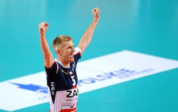 Siatkarze Skry Bełchatów pokonani w meczu na szczycie