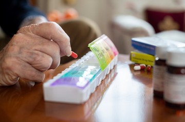 Árt-e a gyószernek, ha adagolóba kiporciózom a heti dózisokat? Az orvos válaszol