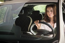 Córka polskiego generała i gwiazda kina reklamuje nowe auto... ze Śląska. FOTO